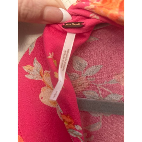 Free People Women Tate Floral Mock-Neck Cutout Tunic size small - Picture 4 of 4